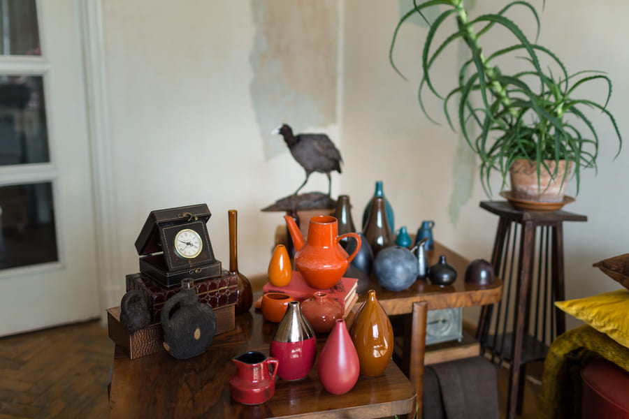 Clutter and Too Many Decorative Objects
