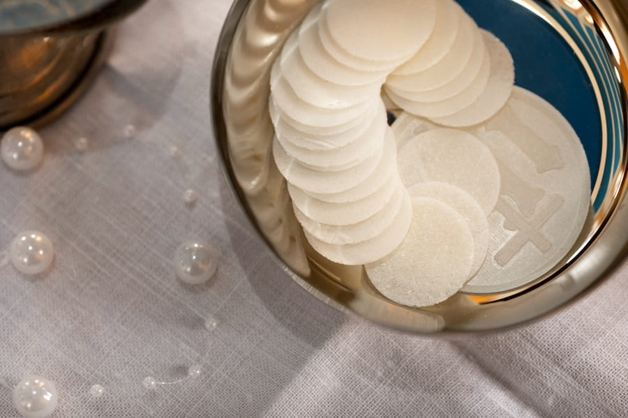 Repurpose Cotton Rounds in an Essential-Oil Diffuser